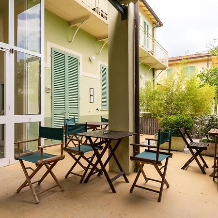 La Locanda Del Geco Марина-ди-Пьетрасанта Экстерьер фото