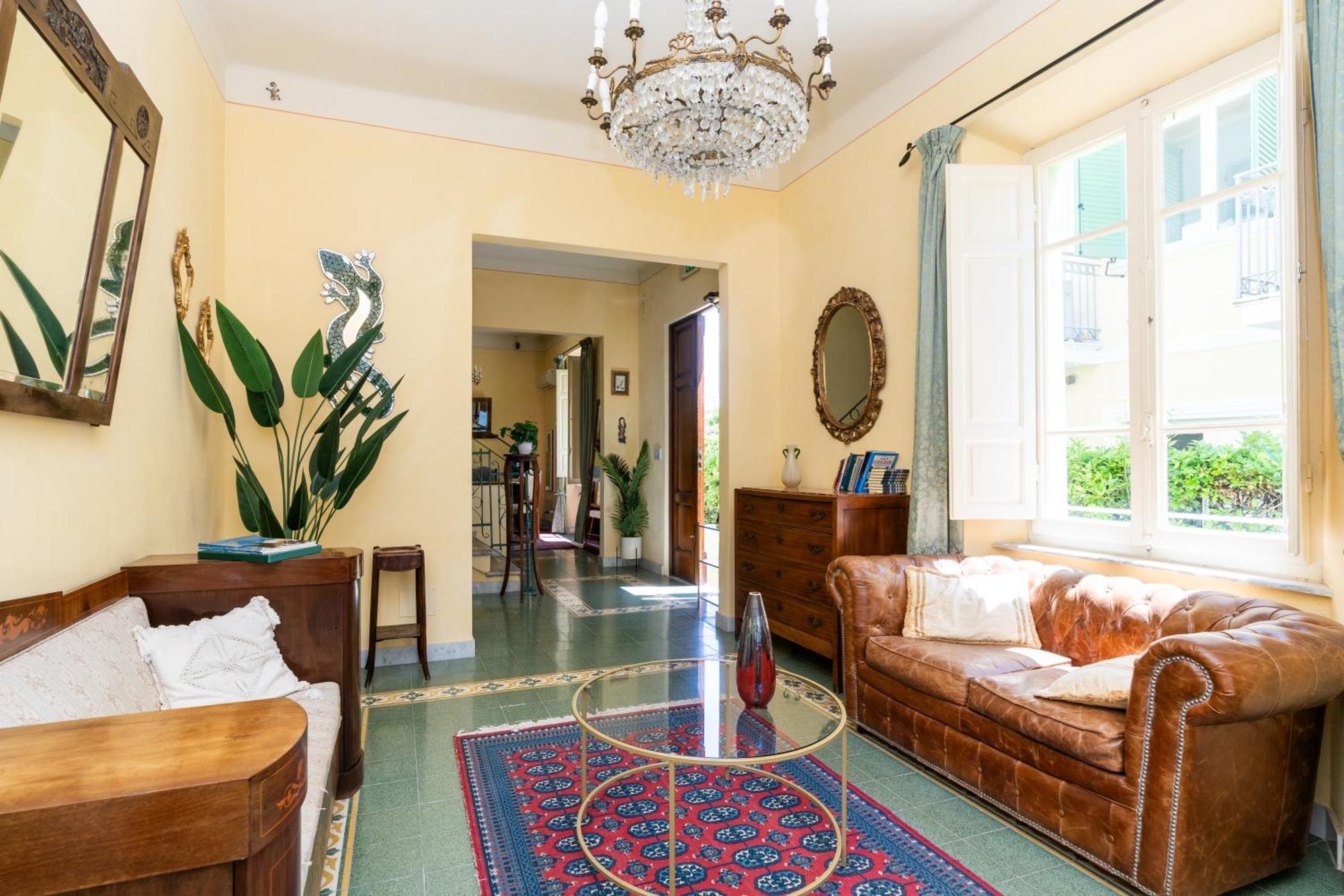 La Locanda Del Geco Марина-ди-Пьетрасанта Экстерьер фото